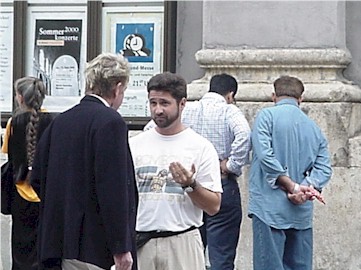 One-on-one-munich.jpg (37032 bytes)